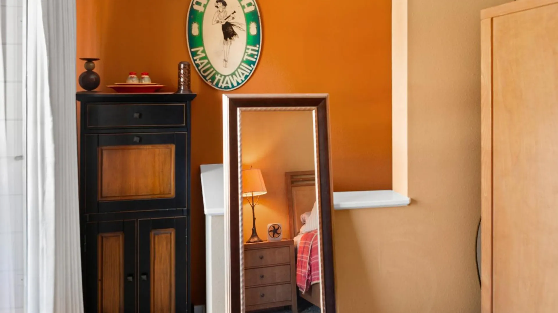 Apartment Studio With Mini Kitchen, Pool And Bbq, Pre-Renovation Summer Sale